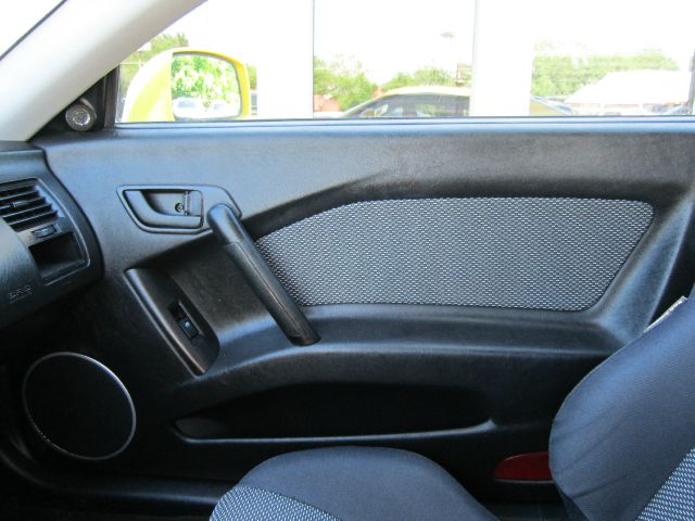 2006 Hyundai Tiburon XLS