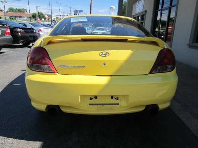 2006 Hyundai Tiburon XLS