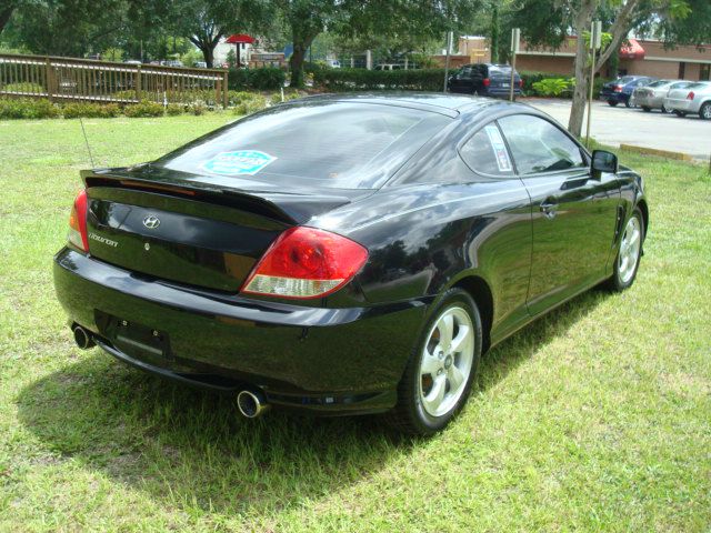 2006 Hyundai Tiburon XLS