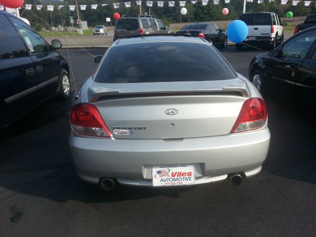 2006 Hyundai Tiburon XLS