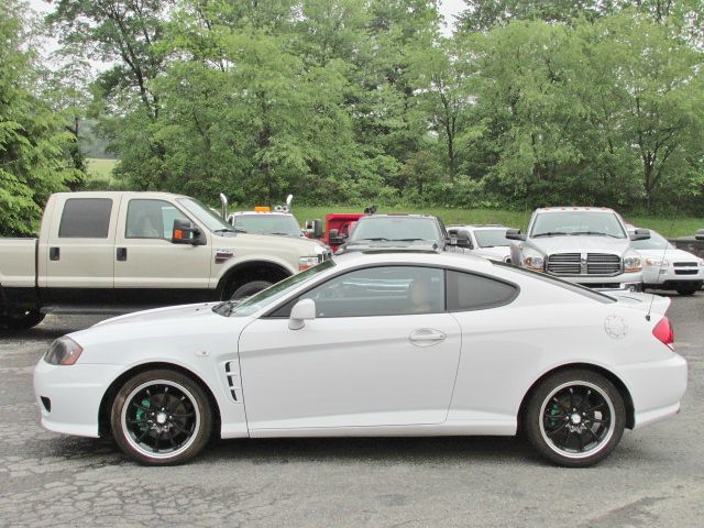 2006 Hyundai Tiburon Unknown