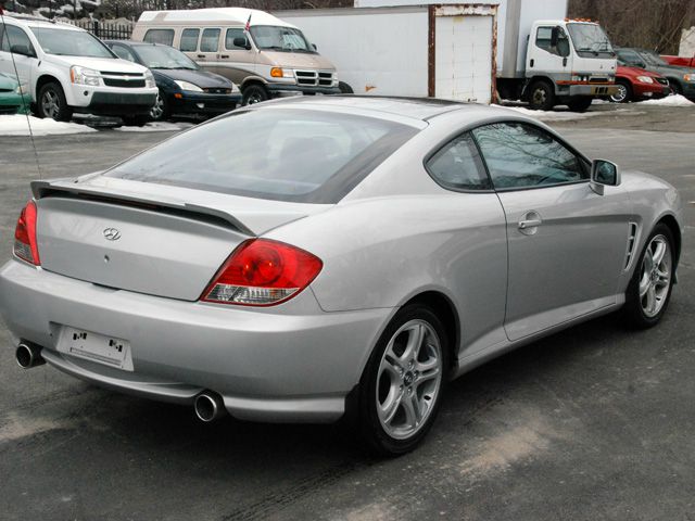 2006 Hyundai Tiburon XLS
