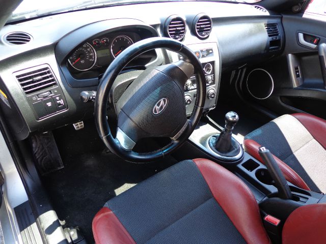 2007 Hyundai Tiburon SE