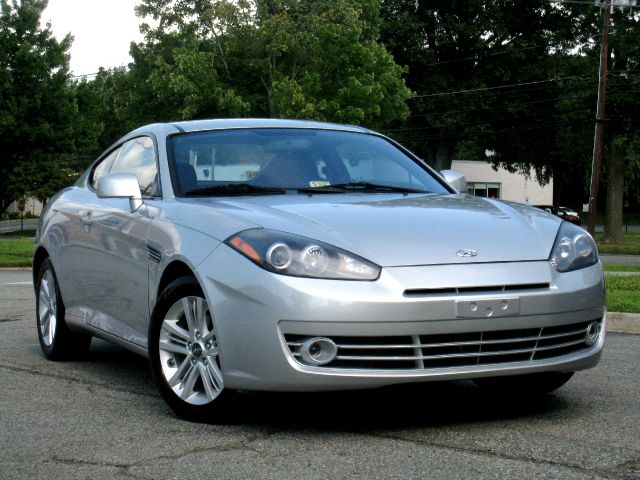 2008 Hyundai Tiburon XLS
