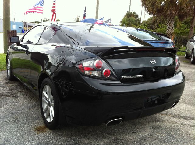 2008 Hyundai Tiburon XLS