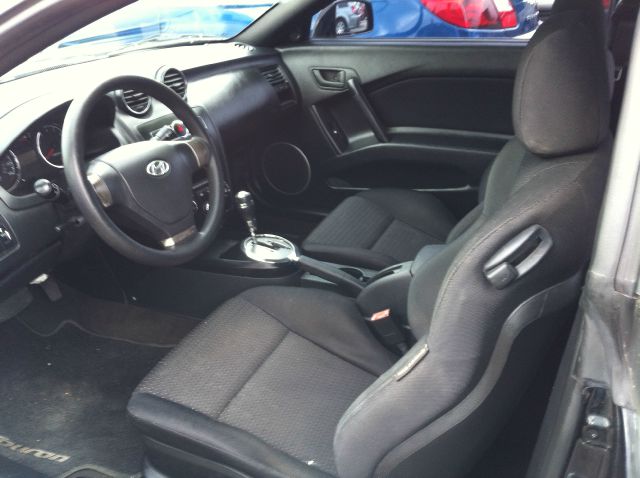 2008 Hyundai Tiburon XLS