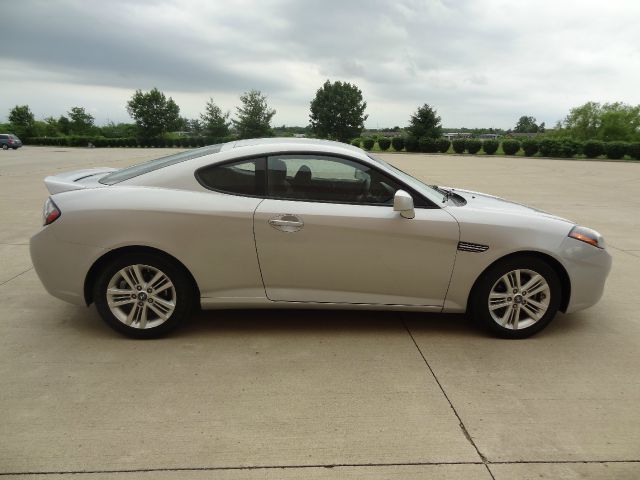 2008 Hyundai Tiburon XLS