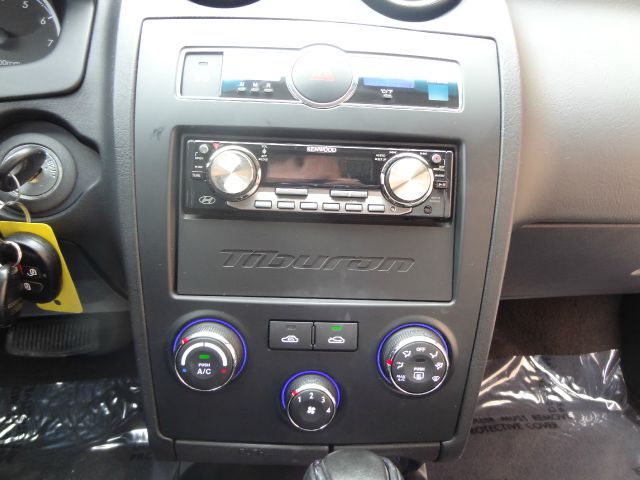 2008 Hyundai Tiburon XLS