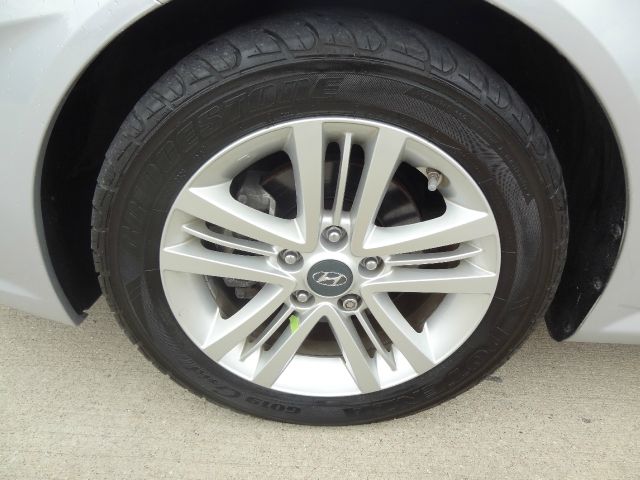 2008 Hyundai Tiburon XLS