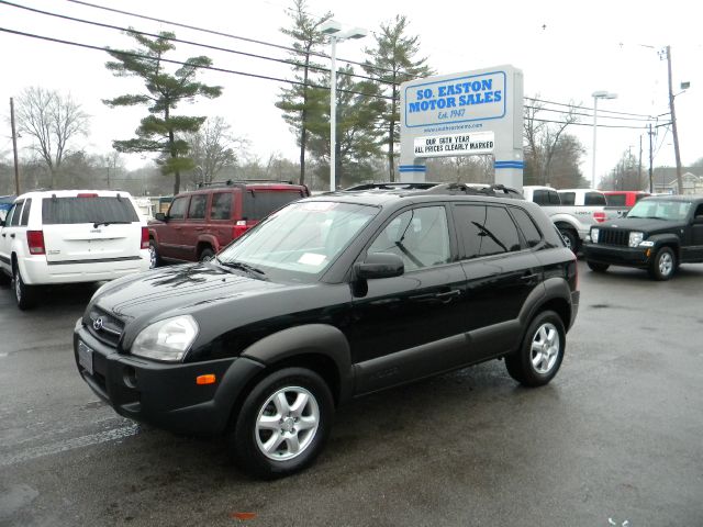 2005 Hyundai Tucson 2002 Saturn