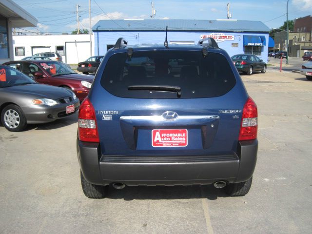 2005 Hyundai Tucson 40th Anniversary Edition