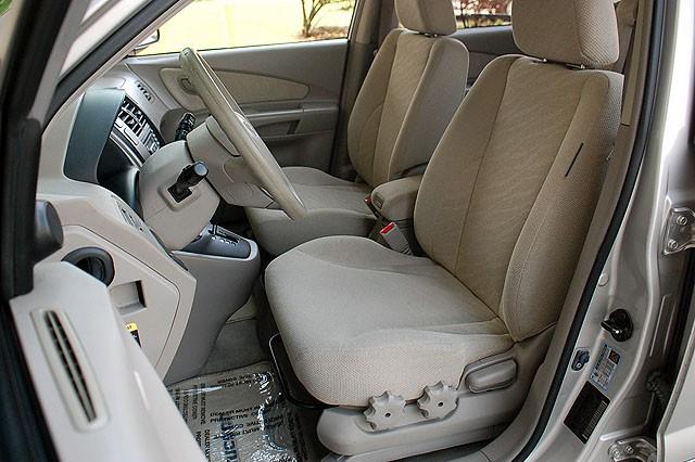 2005 Hyundai Tucson S Sedan