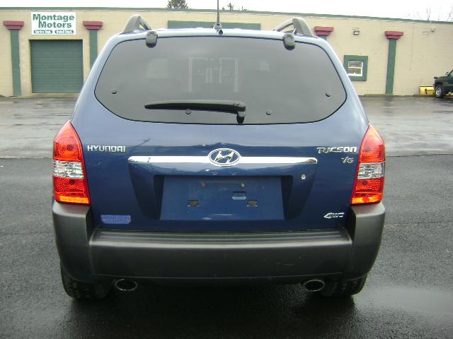 2005 Hyundai Tucson SL Sedan