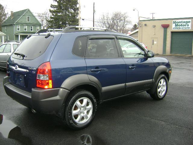 2005 Hyundai Tucson SL Sedan