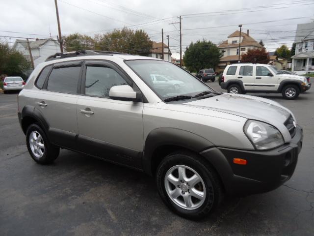 2005 Hyundai Tucson SL Sedan
