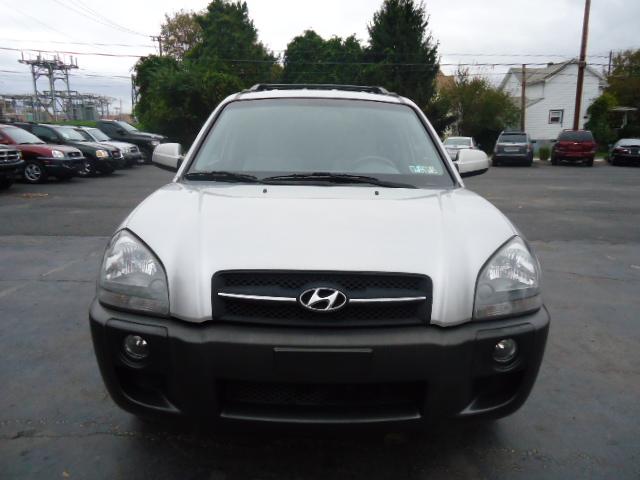 2005 Hyundai Tucson SL Sedan
