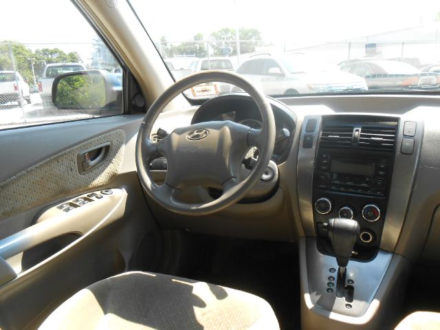 2005 Hyundai Tucson SLT Quad