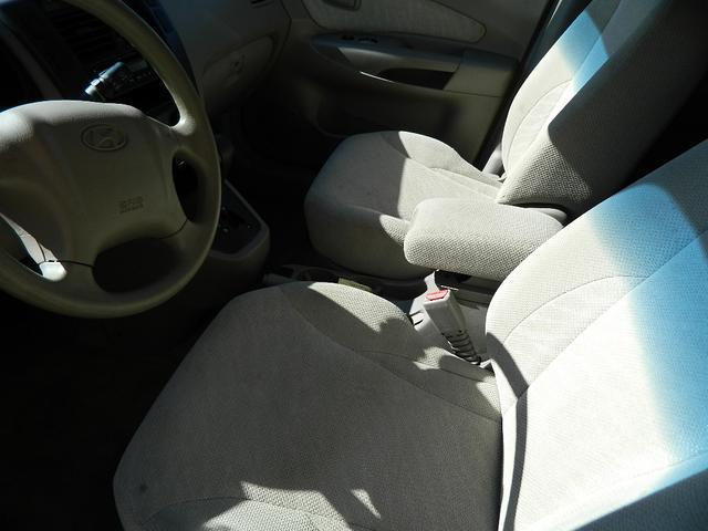 2005 Hyundai Tucson S Sedan