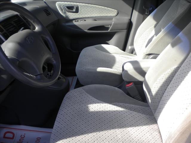 2005 Hyundai Tucson Unknown