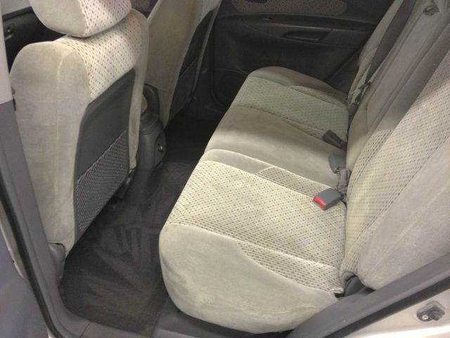 2005 Hyundai Tucson 2002 Saturn