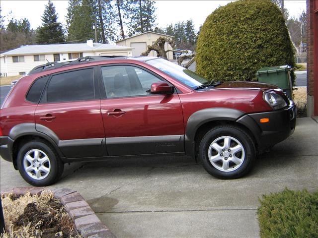 2005 Hyundai Tucson Unknown