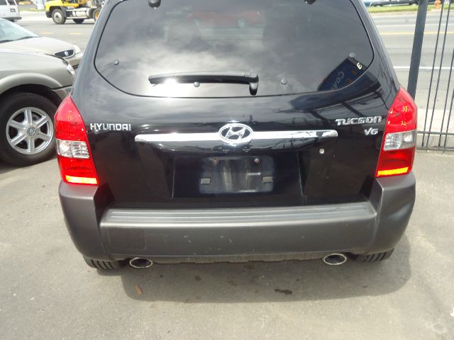 2005 Hyundai Tucson SLT Quad