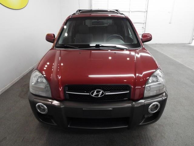 2005 Hyundai Tucson FWD 4dr Sport
