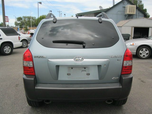 2005 Hyundai Tucson Supercab SRW 4X