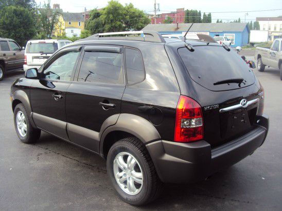 2006 Hyundai Tucson 2002 Saturn