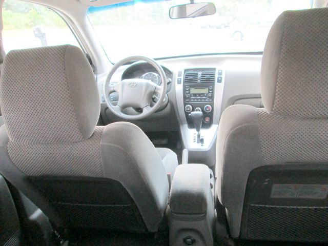 2006 Hyundai Tucson 2002 Saturn