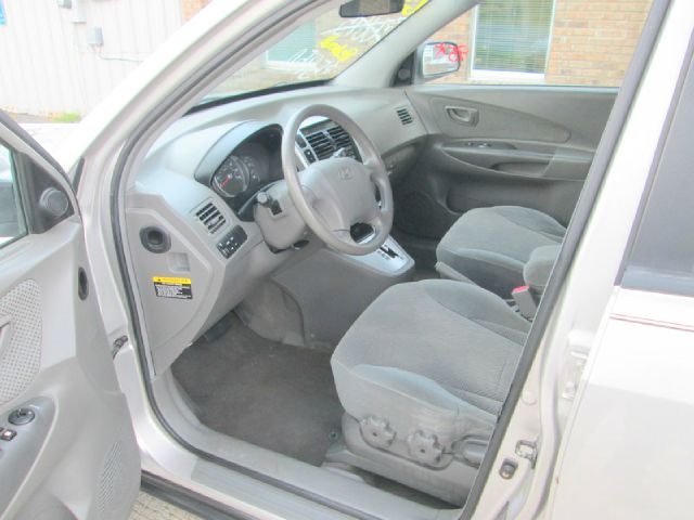 2006 Hyundai Tucson 2002 Saturn
