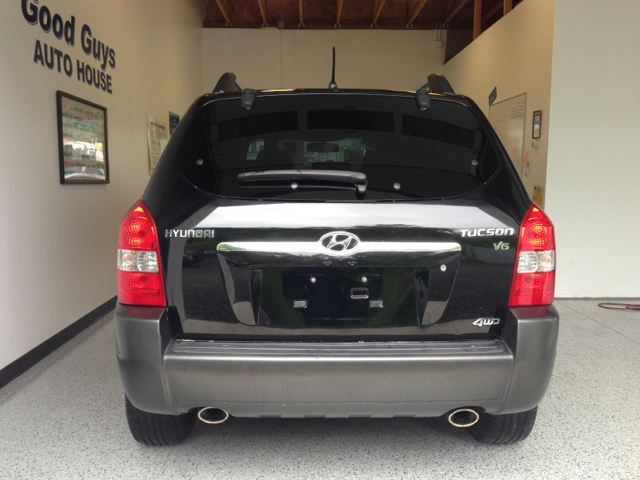 2006 Hyundai Tucson 2002 Saturn