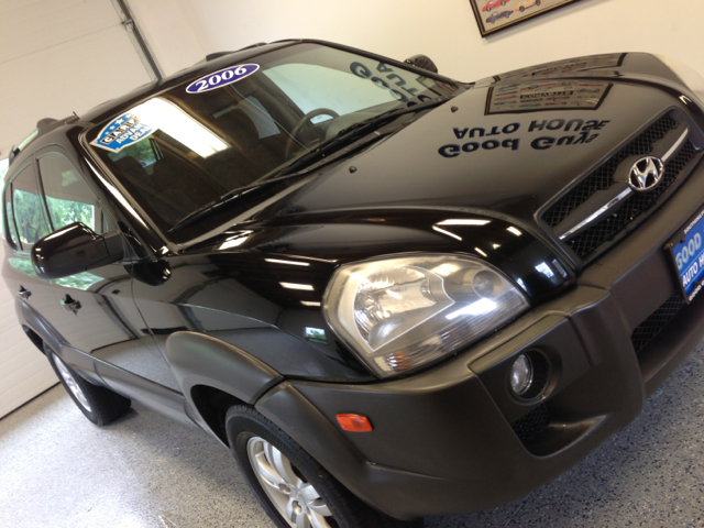 2006 Hyundai Tucson 2002 Saturn