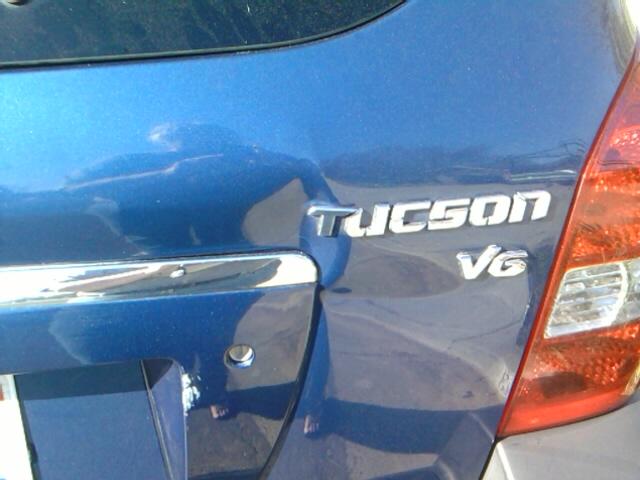 2006 Hyundai Tucson 2WD Crew Cab 143.5 Inch SLE Truck