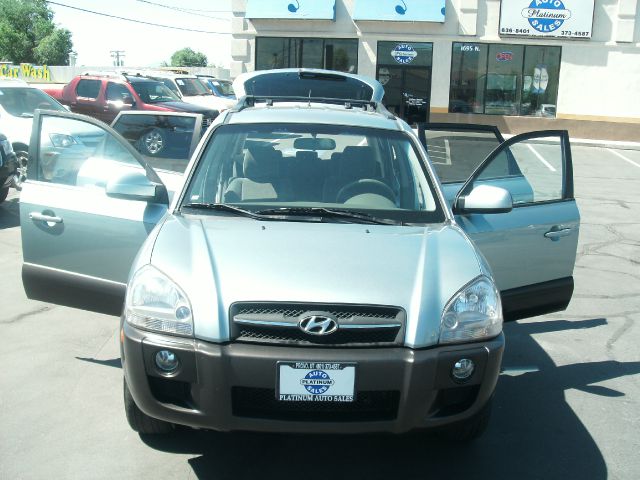 2006 Hyundai Tucson 2002 Saturn