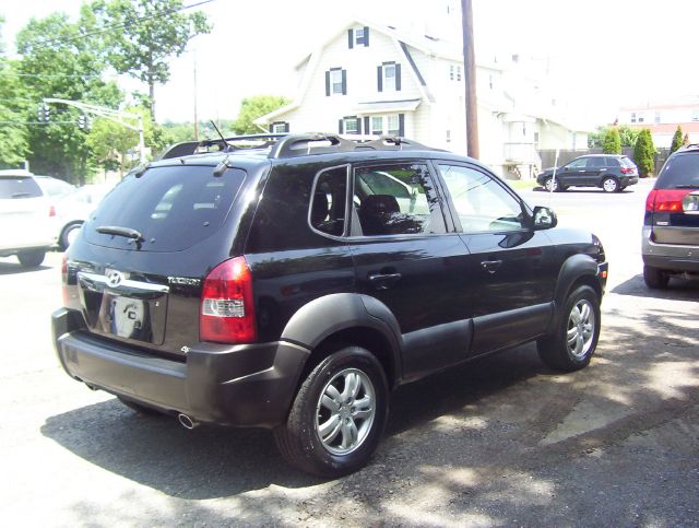 2006 Hyundai Tucson 2002 Saturn