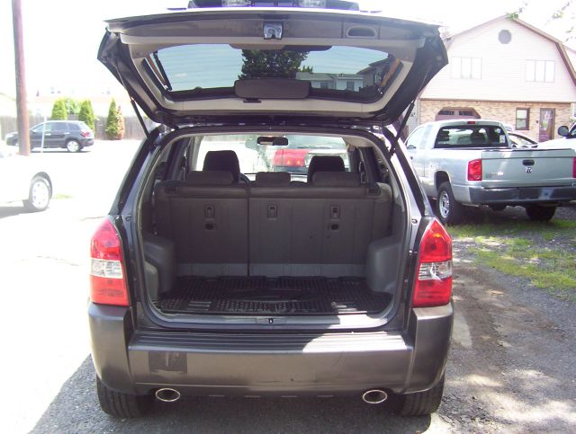 2006 Hyundai Tucson 2002 Saturn