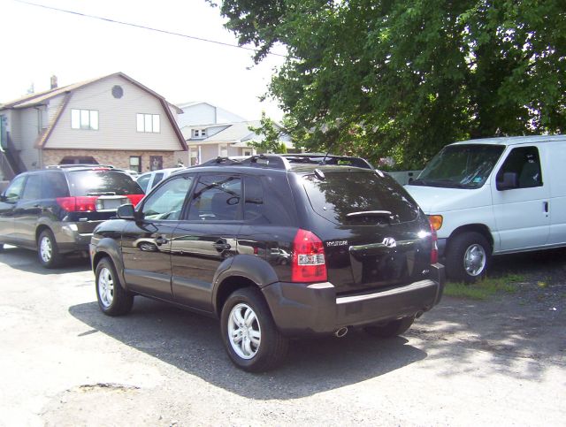 2006 Hyundai Tucson 2002 Saturn