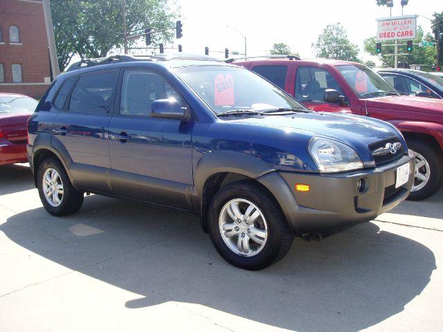 2006 Hyundai Tucson 2002 Saturn