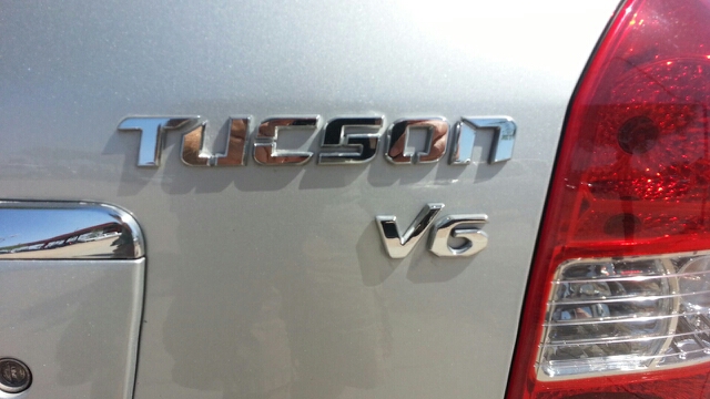 2007 Hyundai Tucson Silverado 4wd