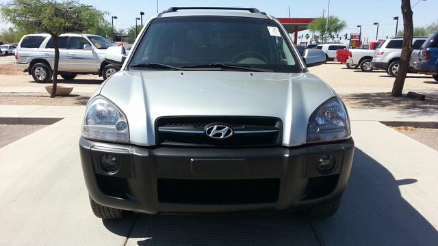 2007 Hyundai Tucson Silverado 4wd