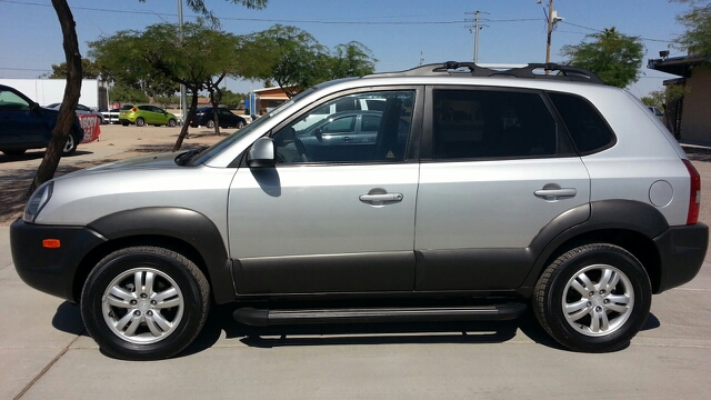 2007 Hyundai Tucson Silverado 4wd