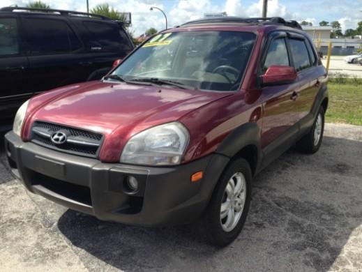 2007 Hyundai Tucson 2WD Crew Cab 143.5 Inch SLE Truck