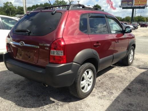 2007 Hyundai Tucson 2WD Crew Cab 143.5 Inch SLE Truck