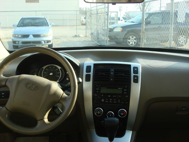 2007 Hyundai Tucson Silverado 4wd