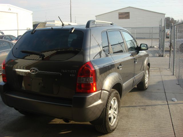 2007 Hyundai Tucson Silverado 4wd