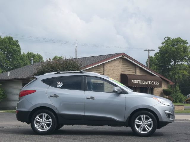 2011 Hyundai Tucson FWD 4dr Sport