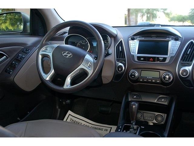 2012 Hyundai Tucson SLT 25