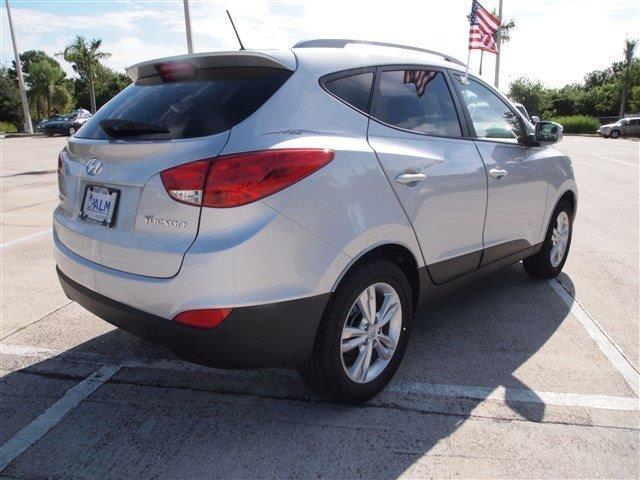 2013 Hyundai Tucson FWD 4dr Sport