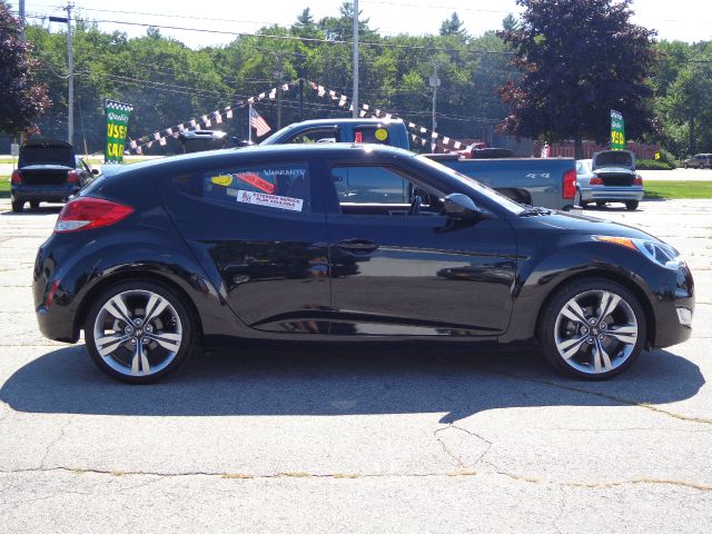 2012 Hyundai Veloster Base
